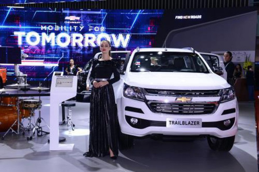 SUV Chevrolet Trailblazer bất ngờ giảm giá sốc gần 400 triệu đồng