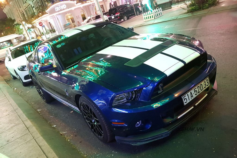 TP.HCM: Bắt gặp Ford Mustang Shelby GT500 2013 độc nhất Việt Nam dạo phố đêm