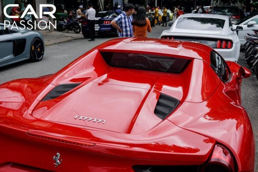 Chi tiết Ferrari 488 Spider tiền tỷ của Cường Đô la