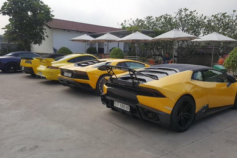 Cặp đôi siêu xe Lamborghini độc nhất Việt Nam tái xuất trên phố