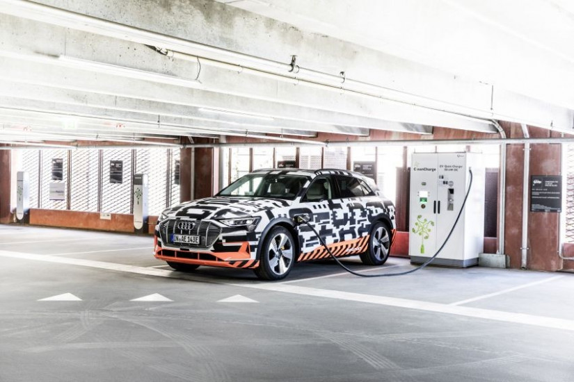 Timxe.net - SUV điện Audi e-tron sẽ "lên sóng" vào ngày 18/9 tới, quyết đấu Mercedes-Benz EQC