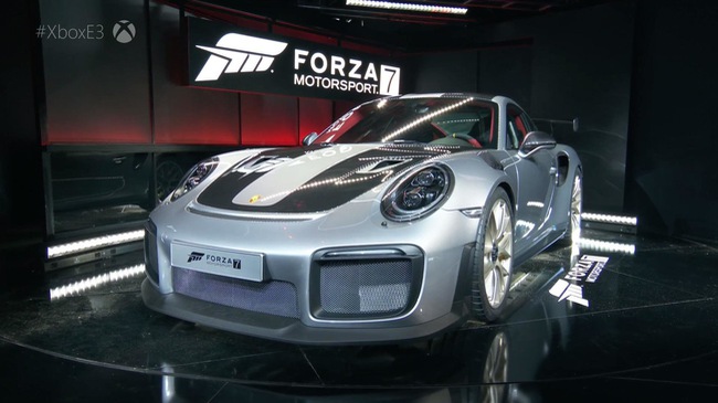 Siêu xe Porsche 911 GT2 RS 2018 “cháy hàng” dù chưa ra mắt