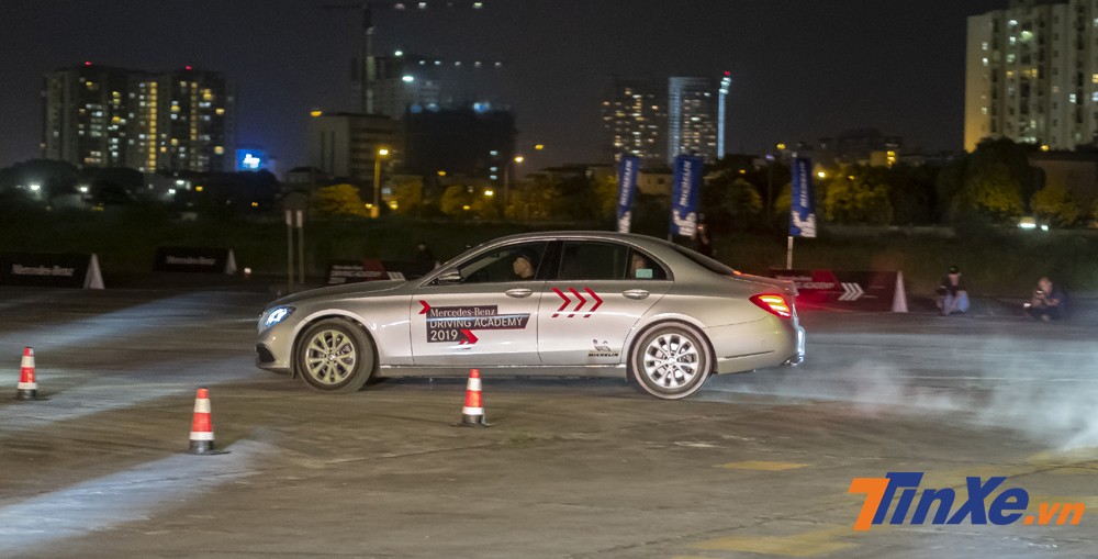Trải nghiệm Mercedes-Benz tại sự kiện Mercedes-Benz Driving Academy chưa bao giờ khiến khách hàng thất vọng.