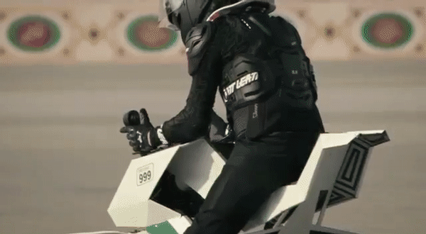 Học tập Star Wars, cảnh sát Dubai sắm cho mình xe bay đến từ tương lai Học tập Star Wars, cảnh sát Dubai sắm cho mình xe bay đến từ tương lai