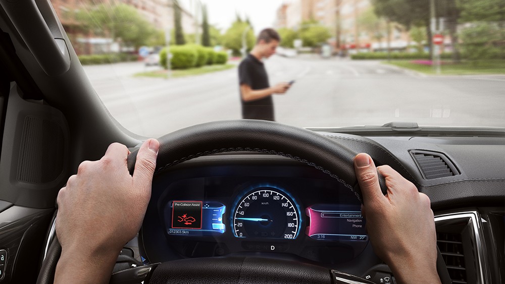 Những công nghệ an toàn hiện đại được trang bị trên các mẫu xe Ford hiện nay có thể kể đến như hệ thống cảnh báo va chạm sớm, hệ thống phanh tự động, hệ thống kiểm soát làn đường, hệ thống ảnh báo điểm mù.,....