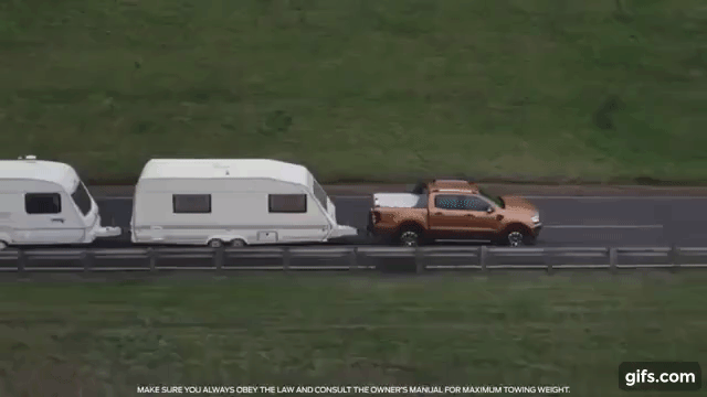 Ford Ranger 2019 phô diễn sức mạnh bằng cách kéo 20 chiếc xe moóc, nặng tất cả 20 tấn Ford Ranger 2019 phô diễn sức mạnh bằng cách kéo 20 chiếc xe moóc, nặng tất cả 20 tấn