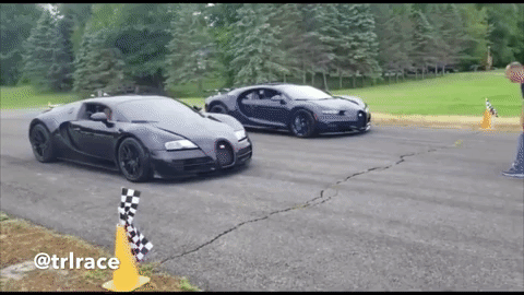 Hiệp 1 Bugatti Veyron Super Sport tăng tốc nhanh hơn Chiron