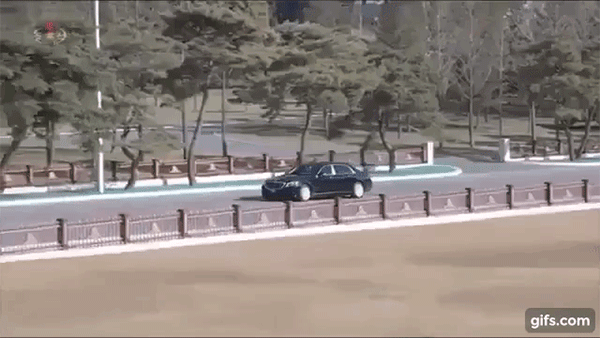 Nhà lãnh đạo Triều Tiên Kim Jong Un tậu Mercedes-Maybach S600 chống đạn mới Nhà lãnh đạo Triều Tiên Kim Jong Un tậu Mercedes-Maybach S600 chống đạn mới