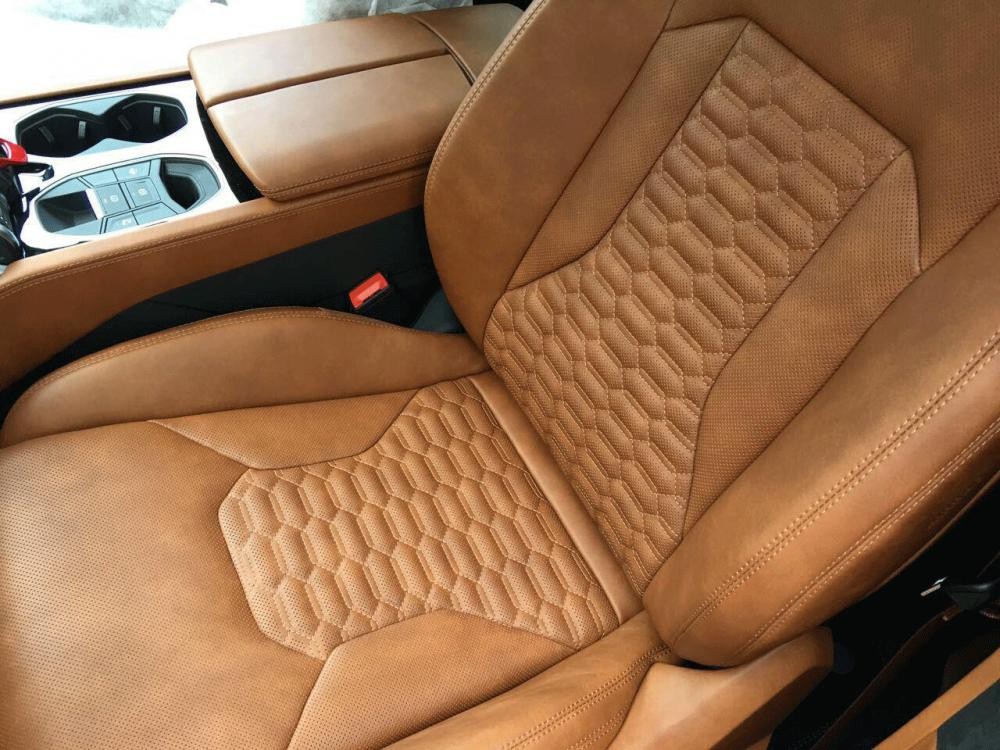 Siêu SUV Lamborghini Urus thứ 2 tại Việt Nam đang trên đường vận chuyển về Hà Nội Siêu SUV Lamborghini Urus thứ 2 tại Việt Nam đang trên đường vận chuyển về Hà Nội